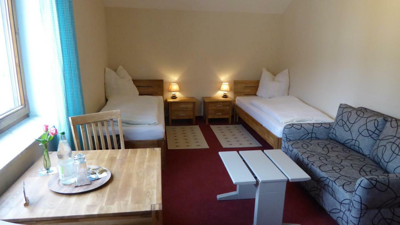 Hotel Haus Rosmarin à Schrobenhausen Extérieur photo