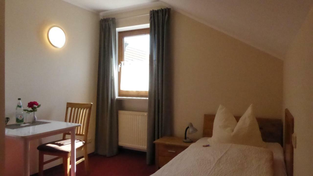 Hotel Haus Rosmarin à Schrobenhausen Extérieur photo